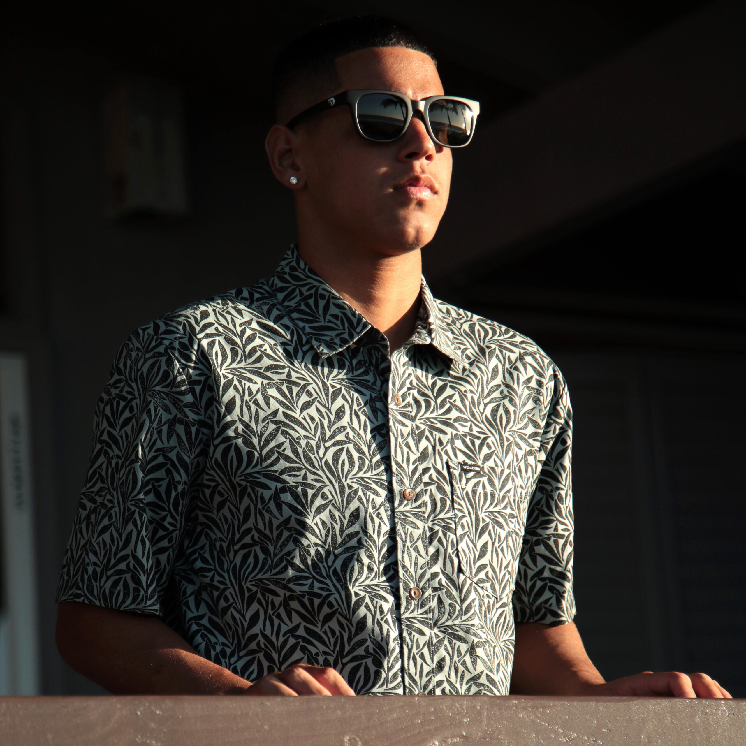 City break travel essentials - Volcom sunglasses